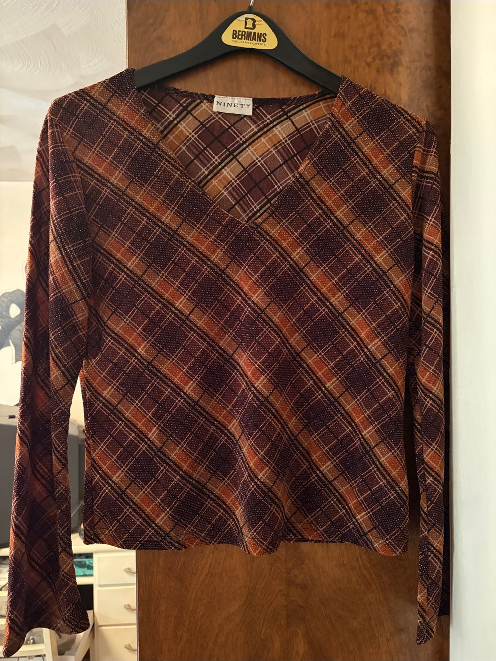 Ninety Burgundy and Tan Plaid V-Neck Long Sleeve Top great fall top